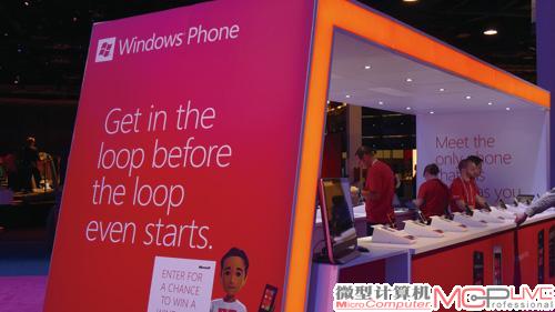 2.尽管是后一次参加CES，微软的Windows Phone也在展会上出尽了风头，展示了大量采用WP系统的手机，充分诠释了业界大佬的含义。